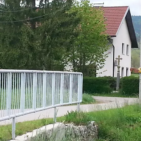 Bed & Breakfast Trnje 3*
