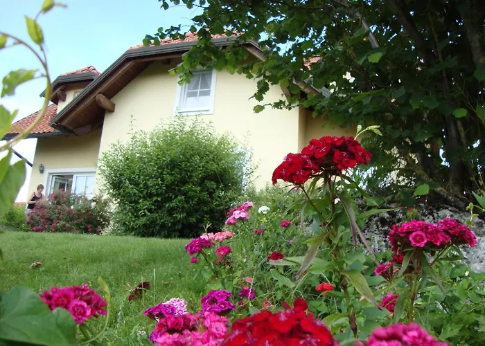 فندق مبيت وإفطار Trnje 3*